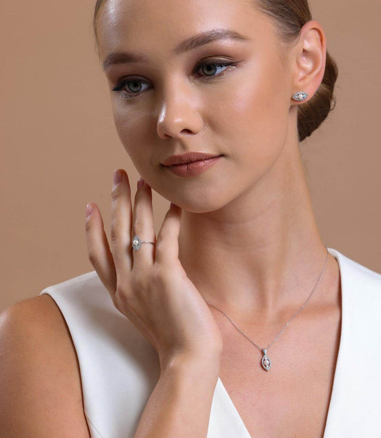 Eye Tek Natural Pearl 0,60 Karat Diamond Earring Necklace Ring Triple Set