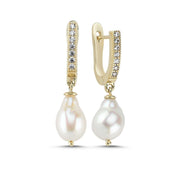 Lined Up Drop Natural Pearl Earring
