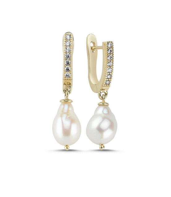 Lined Up Drop Natural Pearl Earring