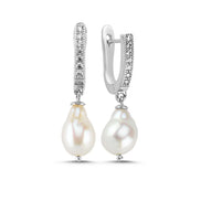 Lined Up Drop Natural Pearl Earring